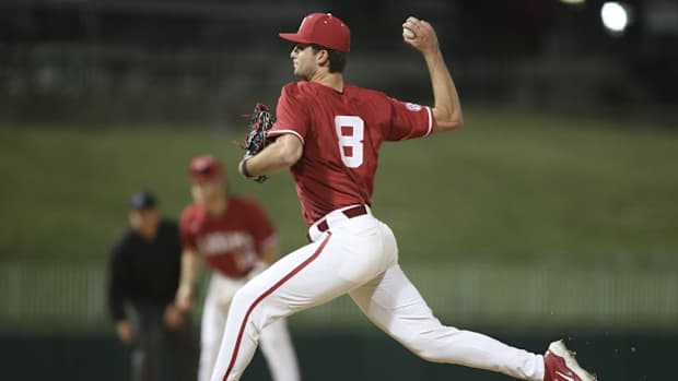 Alabama's Tyler Fay (8) on Feb. 27, 2024 against UAB.